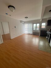 71-33 162nd St in Queens, NY - Foto de edificio - Building Photo