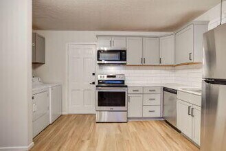 226 Hickory St in Levelland, TX - Foto de edificio - Building Photo