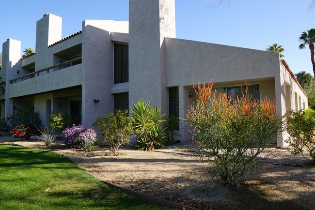 35106 Mission Hills Dr