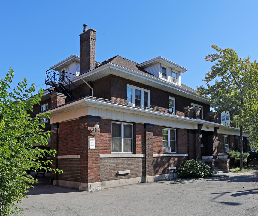 Main East Rest Home in Hamilton, ON - Building Photo