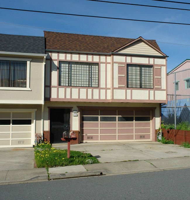 134-136 2nd Ave in Daly City, CA - Building Photo - Building Photo