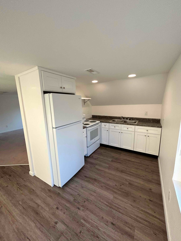 property at 482 Prospect St