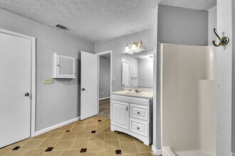 3699 Ashbill Ct in Rex, GA - Building Photo - Building Photo