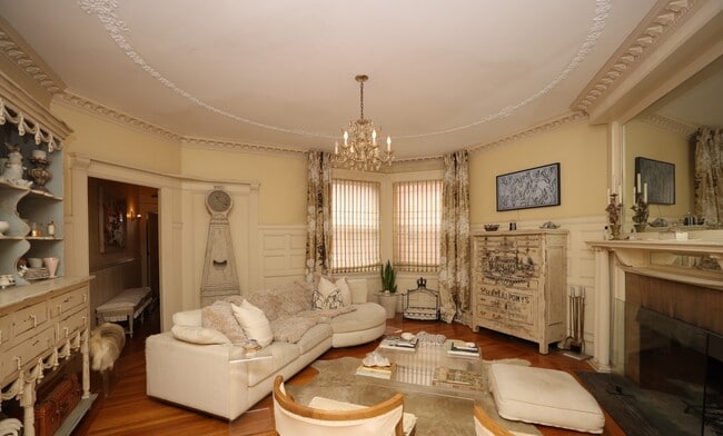 318 Commonwealth Ave, Unit 2