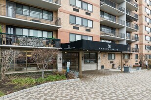 60 Parkway Dr E in East Orange, NJ - Building Photo