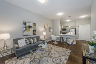 742 Park Ave in East Orange, NJ - Building Photo - Building Photo
