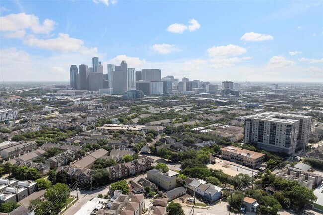 217 W Drew St in Houston, TX - Building Photo - Building Photo