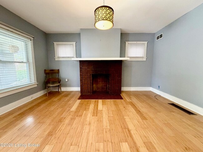 1202 E Breckinridge St in Louisville, KY - Building Photo - Building Photo