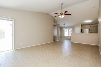 24007 W Huntington Dr in Buckeye, AZ - Building Photo - Building Photo