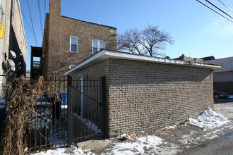 3838 W George St in Chicago, IL - Foto de edificio - Building Photo