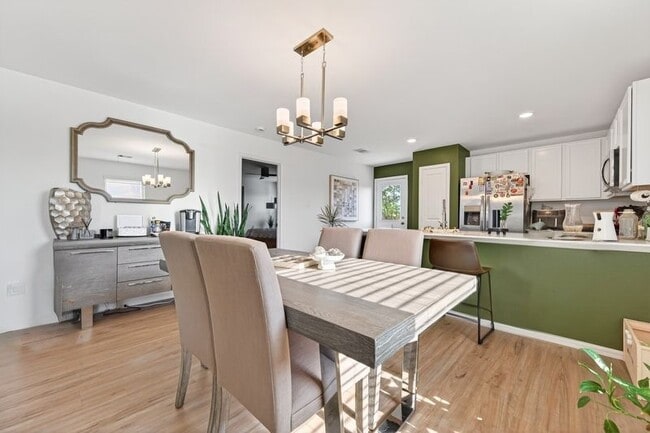 property at 2450 Colina Crk