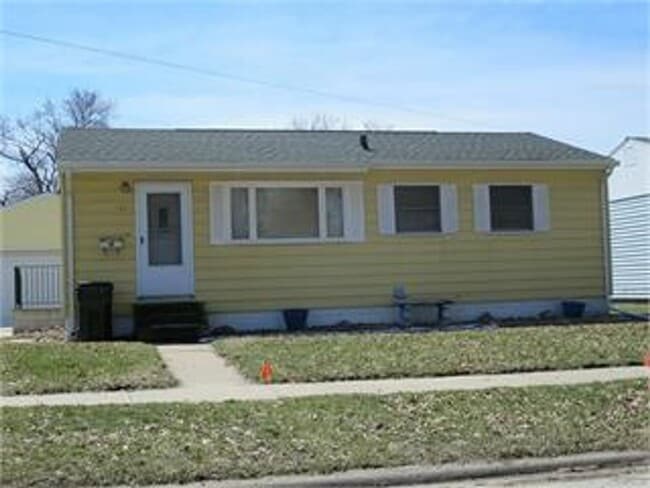 property at 717 Bismark Ave