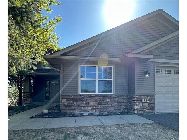 1539 Hydram Ave N in Oakdale, MN - Building Photo - Building Photo