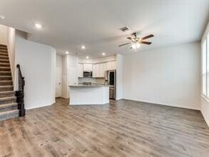 2444 Siskiyou St in Lewisville, TX - Building Photo - Building Photo