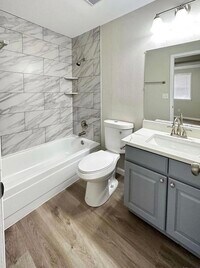 14995 E Columbia Dr photo'