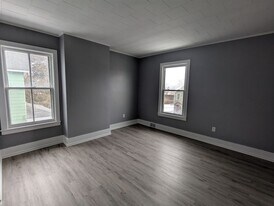 33 Central Ave in Ravena, NY - Building Photo