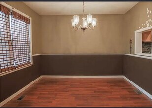 2635 Upper Way in Easton, PA - Foto de edificio - Building Photo