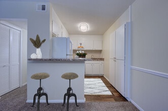 Homewood Heights Apartment Homes in Homewood, AL - Foto de edificio - Building Photo