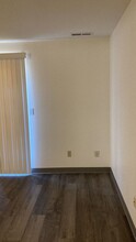 1814 NE Fairview Ave-Unit -A in Grants Pass, OR - Building Photo - Building Photo