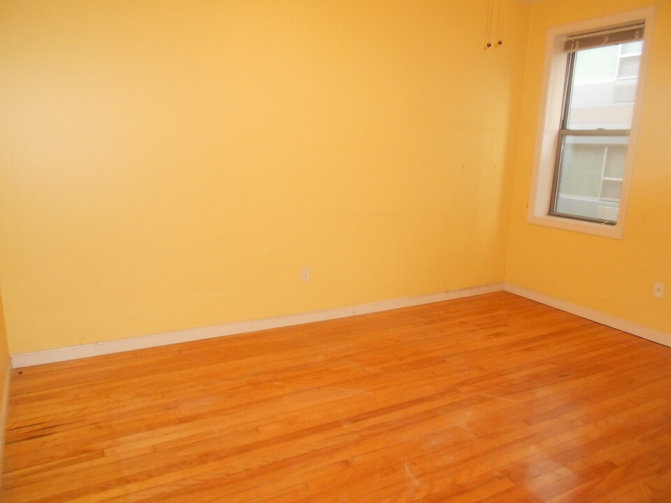 63 Burbank St, Unit 10 in Boston, MA - Building Photo