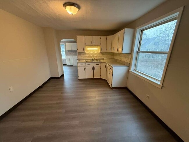 property at 7402 Park Ln