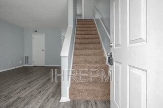 2612 Christine Blvd in Columbus, OH - Building Photo - Building Photo