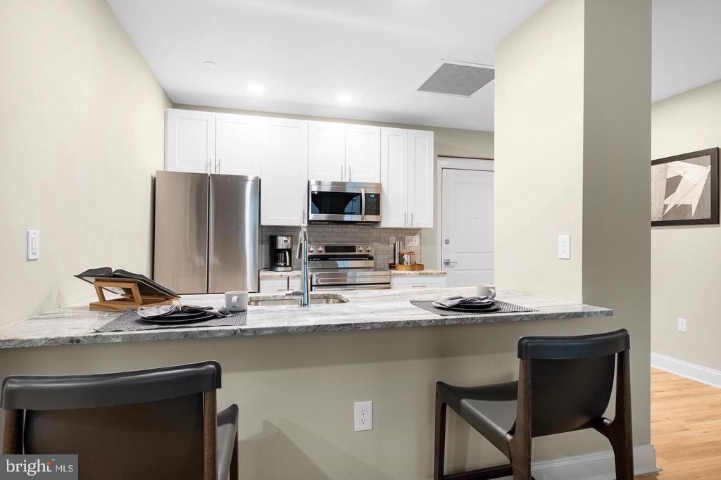 1420 Chestnut St-Unit -07 in Philadelphia, PA - Building Photo