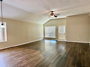 7111 Favian Ct in Houston, TX - Building Photo - Building Photo