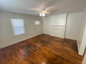 1011 Clarendon St in Durham, NC - Foto de edificio - Building Photo