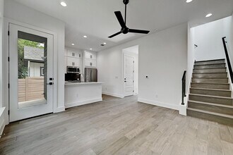 2308 Maxwell Ln in Austin, TX - Building Photo - Building Photo