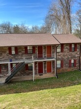 Amy Lee Apartments in Knoxville, TN - Foto de edificio - Building Photo