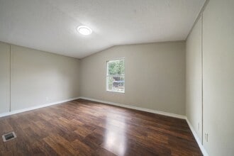 113 Country Oaks St in Brazoria, TX - Building Photo - Building Photo