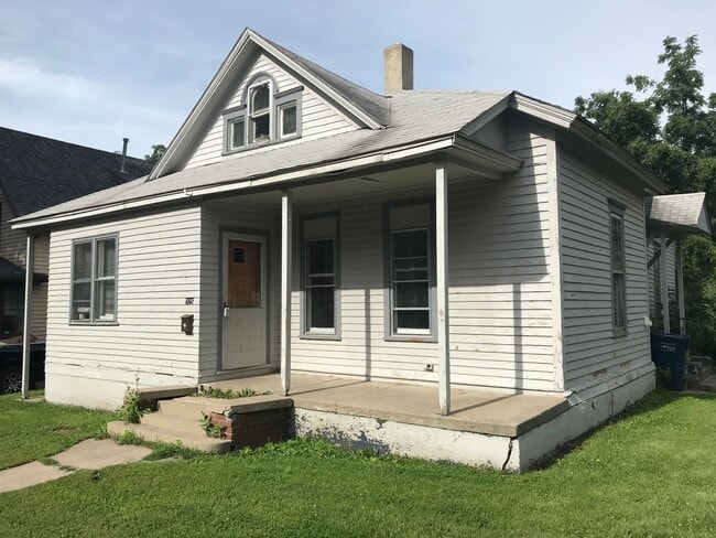 325 2nd St NW in Watertown, SD - Building Photo - Building Photo