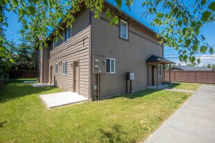 1220 Avenue A in Snohomish, WA - Building Photo