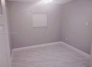 1275 NW 58th Ave in Lauderhill, FL - Building Photo - Building Photo