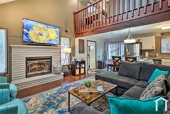 7572 Eagle Rock Dr in Tobyhanna, PA - Foto de edificio