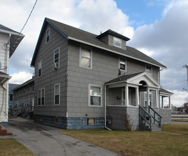 1880 Dewey Ave in Rochester, NY - Building Photo - Building Photo