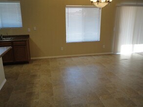 9567 W Frank Ave in Peoria, AZ - Foto de edificio - Building Photo