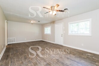 110 Woodsia Ln in Jackson, MS - Building Photo - Building Photo