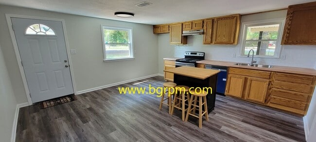 10459 AR-89 in Lonoke, AR - Building Photo - Building Photo