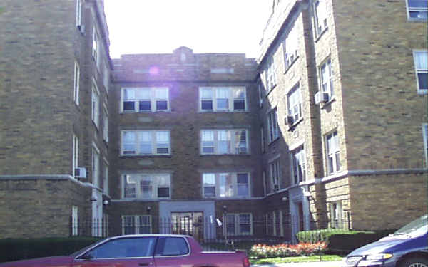 5208-14 N. Damen / 2000-10 W. Foster in Chicago, IL - Building Photo - Building Photo