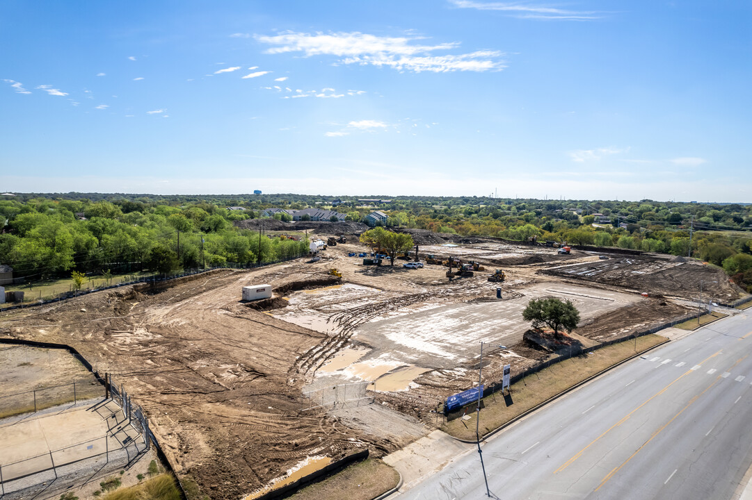 Palladium East Berry Street in Fort Worth, TX - Building Photo