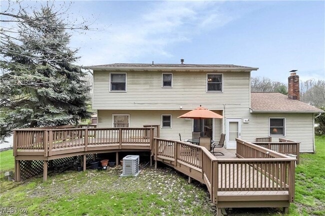 7658 Hidden Valley Ln in Parma, OH - Building Photo - Building Photo