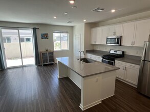 24943 Dassault Ct in Moreno Valley, CA - Building Photo - Building Photo