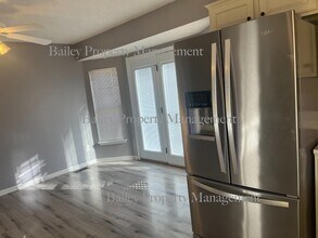 319 Holly Marie Dr in Mount Washington, KY - Building Photo - Building Photo