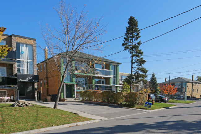 240-242 Pannahill Rd in Toronto, ON - Building Photo - Primary Photo