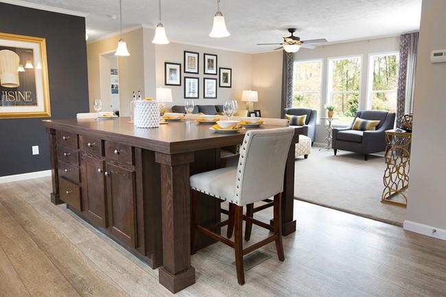 Hamburg Hills & Coventry Woods/AJR Home Sales