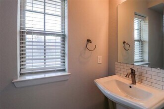 1145 Water St in Carrollton, TX - Building Photo - Building Photo