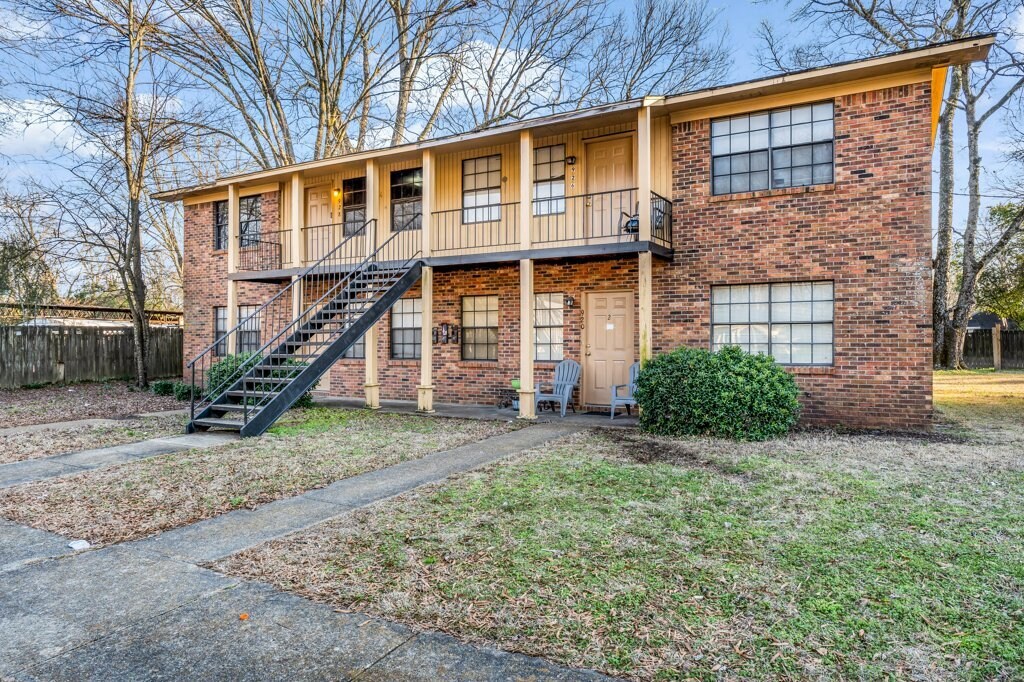 928 E Broad St, Unit 928 in West Point, MS - Foto de edificio