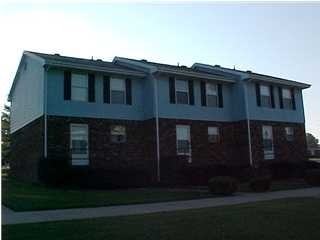 61 Adams St in New Castle, KY - Foto de edificio